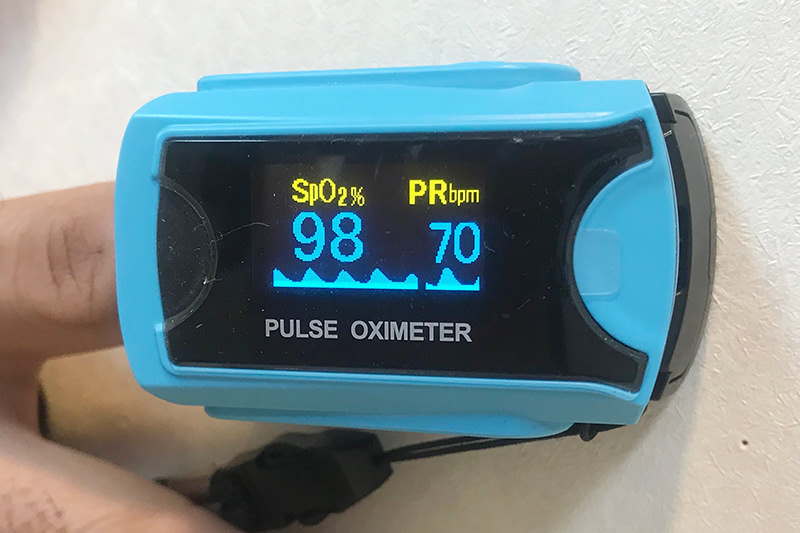 パルスオキシメーター[酸素飽和濃度(SpO2)測定器]